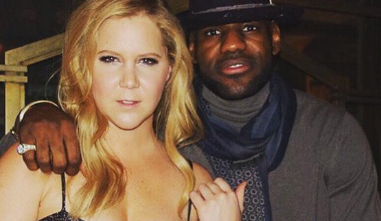image credit: twitter.com/amyschumer